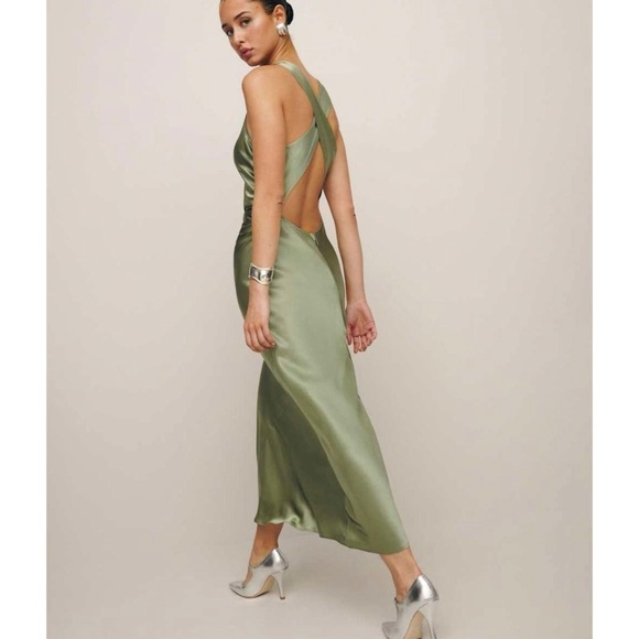Reformation 100% silk cassette Dress in artichoke NEW - Picture 1 of 9